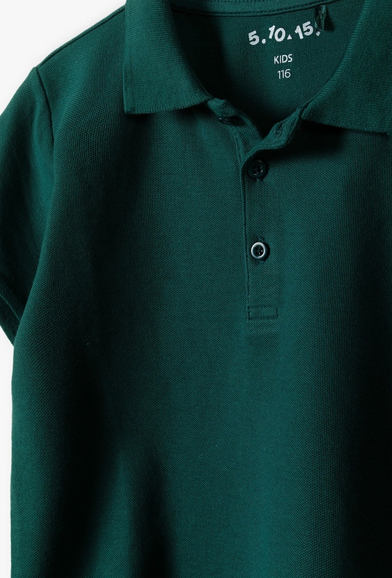 Zielony t-shirt chłopięcy  kołnierzykiem polo - 5.10.15.