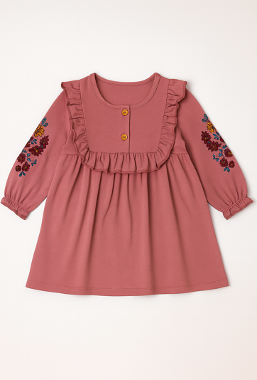 Różowa sukienka dziewczęca z haftem i falbanką.