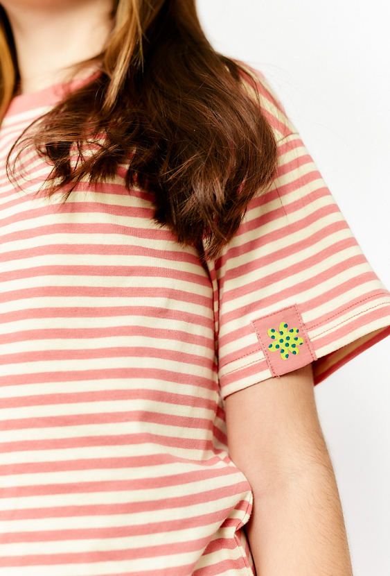 Dziewczęca koszulka w różowe paski