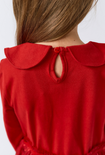 Czerwona dziewczęca sukienka z długim rękawem i tiulowym dołem