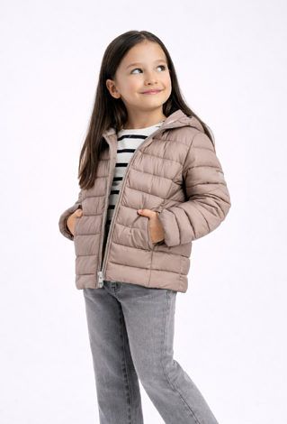 Pikowana lekka kurtka przejściowa dla małej dziewczynki