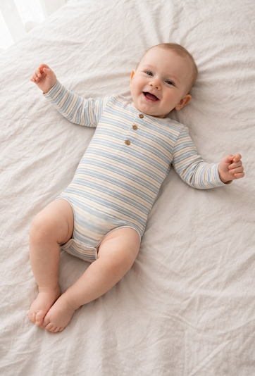 Body niemowlęce w paski - długi rękaw