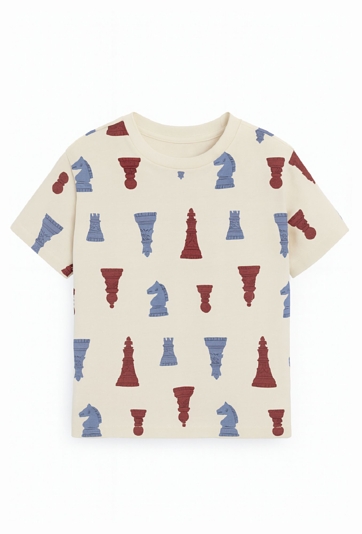 Beżowa koszulka chłopięca z motywem szachów