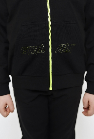 Czarna bluza rozpinana z kapturem