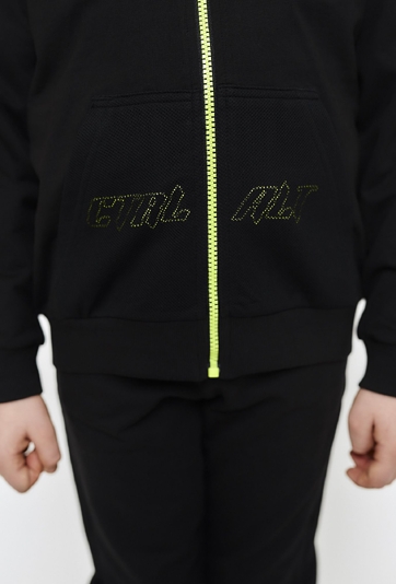 Czarna bluza rozpinana z kapturem