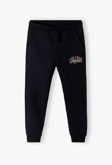 Klasyczne spodnie dresowe dla chłopca - granatowe -5.10.15.