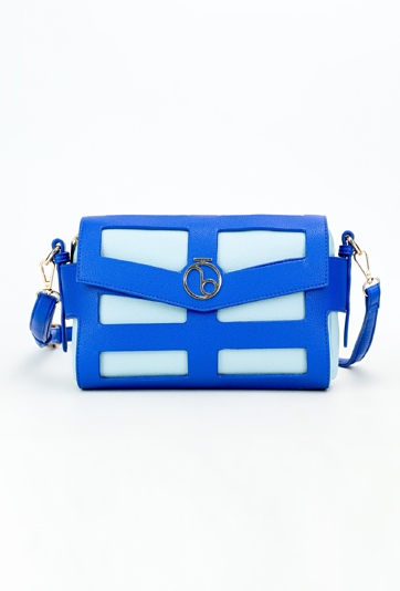 Torebka crossbody z efektowną klapą