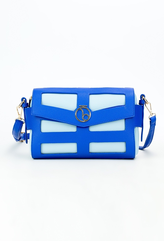 Torebka crossbody z efektowną klapą