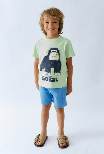 Niebieskie szorty chłopięce