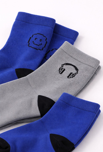 Skarpetki chłopięce 3-pak z motywami – chłopiec