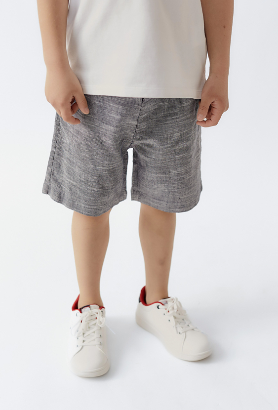 Szare szorty chłopięce