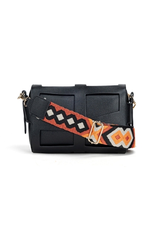 Torebka crossbody z efektowną klapą