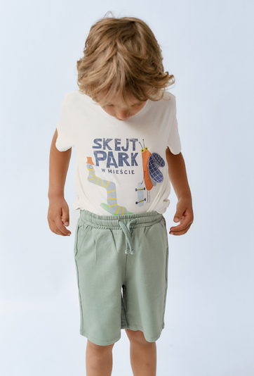 Jasnozielone szorty chłopięce