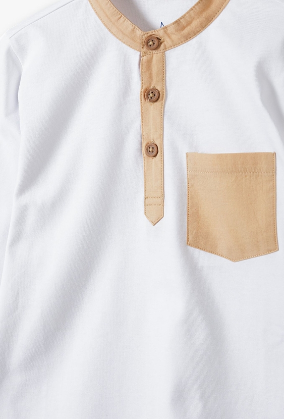 Biała bluzka chłopięca z długim rękawem z bawełny