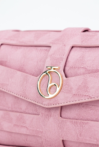 Torebka crossbody z efektowną klapą
