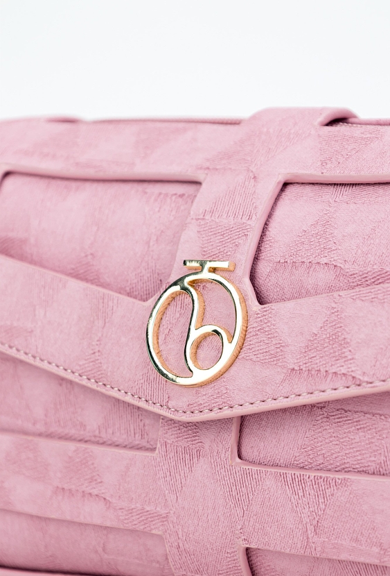 Torebka crossbody z efektowną klapą