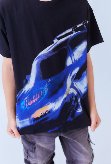 Koszulka chłopięca czarna oversize z nadrukiem auta