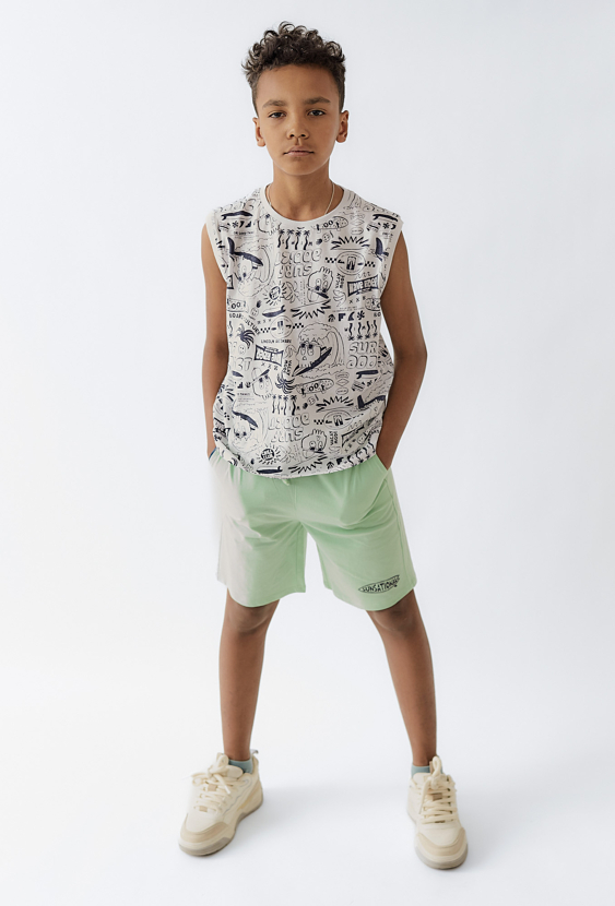 Jasnozielone szorty chłopięce