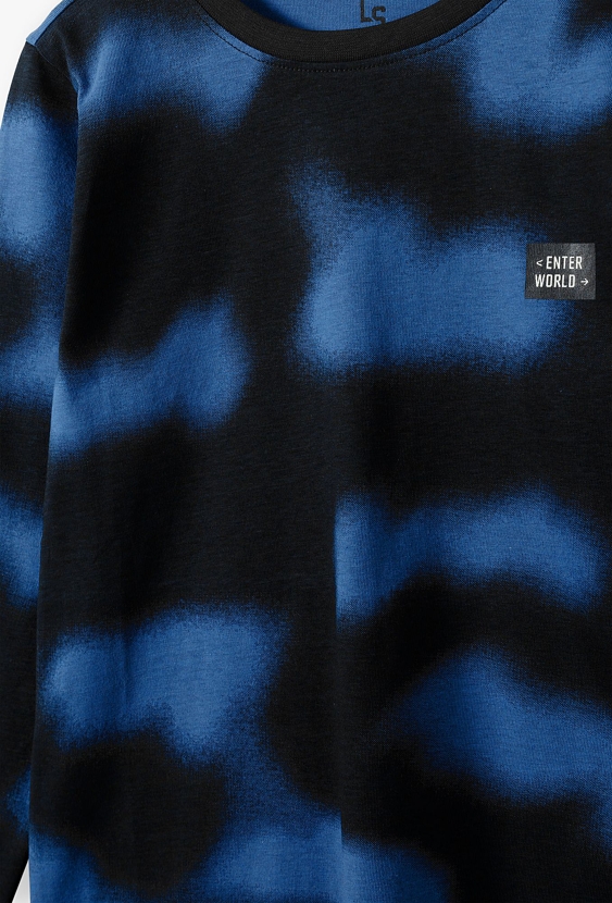 Niebieska bluzka chłopięca z ciekawym nadrukiem