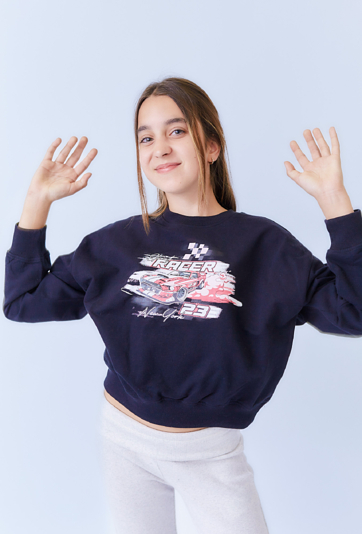 Czarna dziewczęca bluza z nadrukiem