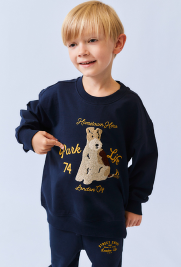 Granatowa bluza chłopięca z aplikacją towel – nierozpinana.