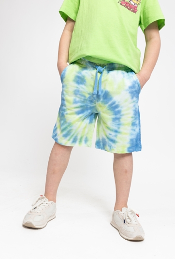 Chłopięce szorty z efektem tie-dye