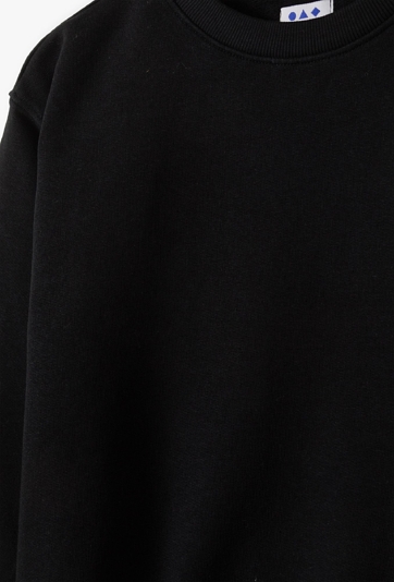 Czarna bluza nierozpinana