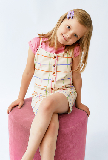 Kombinezon dziewczęcy w kolorową kratkę