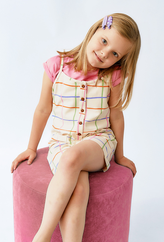 Kombinezon dziewczęcy w kolorową kratkę