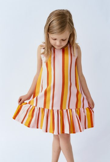 Sukienka w paski bez rękawów