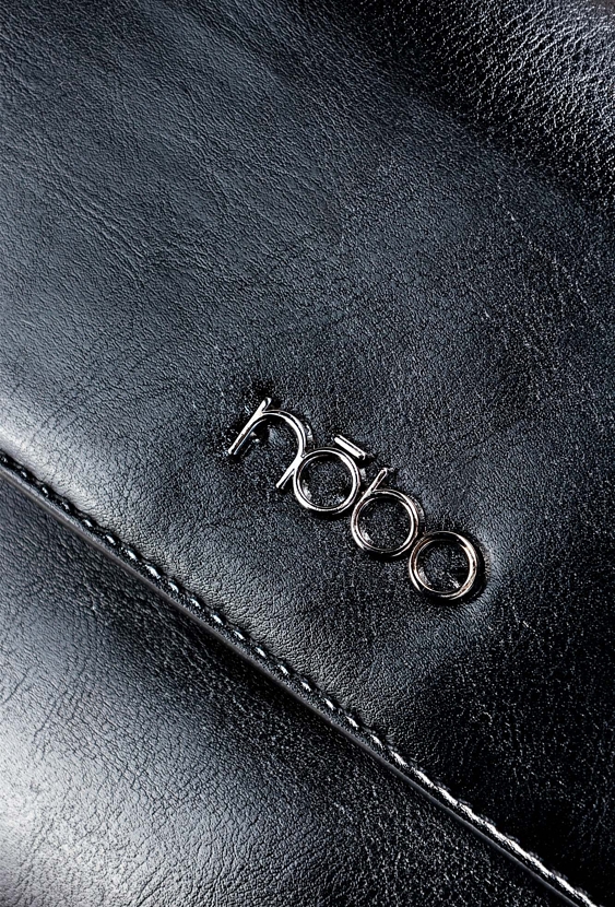 Czarna torba na laptopa nobo