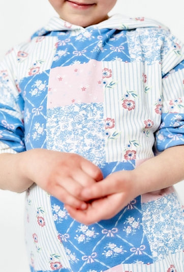 Bluza dziewczęca z kapturem - patchworkowy wzór