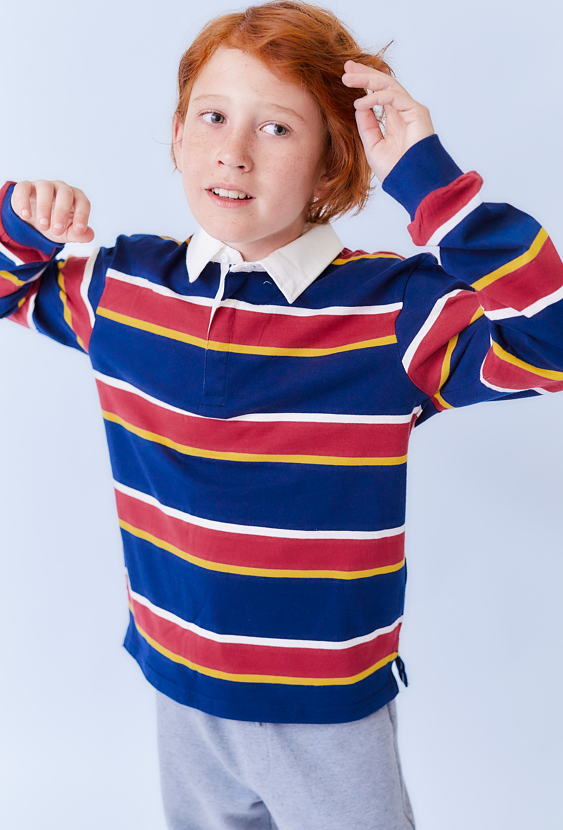 Granatowa bluzka chłopięca w kolorowe paski z kołnierzykiem