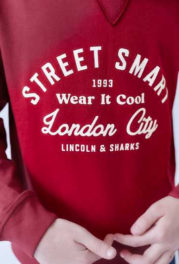 Czerwona bluzka chłopięca Street Smart z nadrukiem