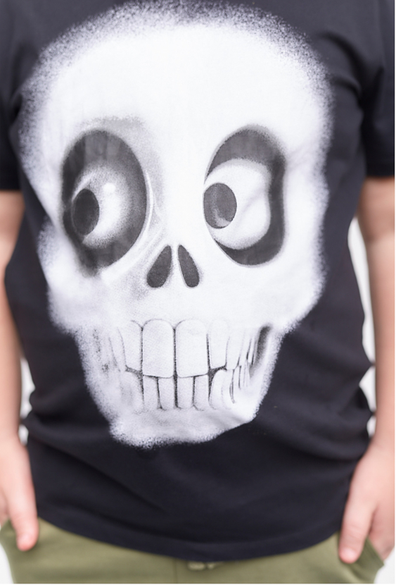 T-shirt z nadrukiem zabawnej czaszki