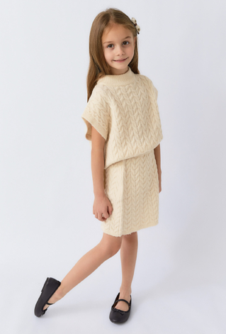 Spódnica dziewczęca swetrowa – ecru z warkoczowym splotem