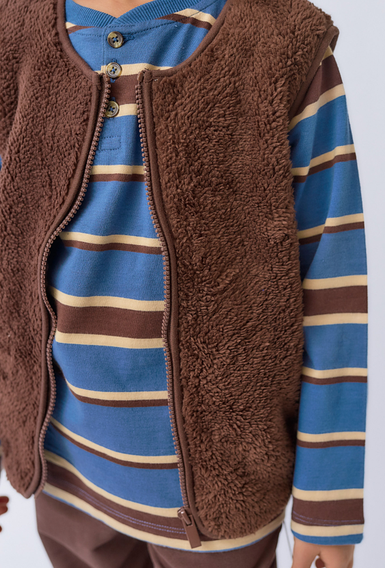 Brązowa kamizelka chłopięca z futerka