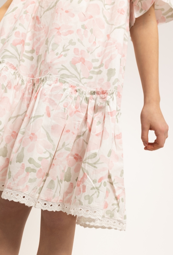 Sukienka dziewczęca w kolorowe kwiaty