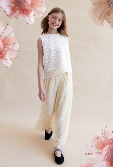 Top koronkowy bez rękawów