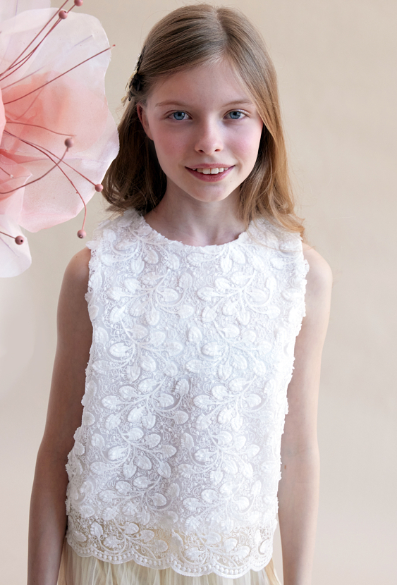 Top koronkowy bez rękawów