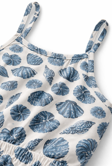 Dziewczęca sukienka na ramiączkach w muszelki