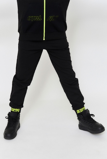 Czarne spodnie dresowe - kontrastowe ściągacze