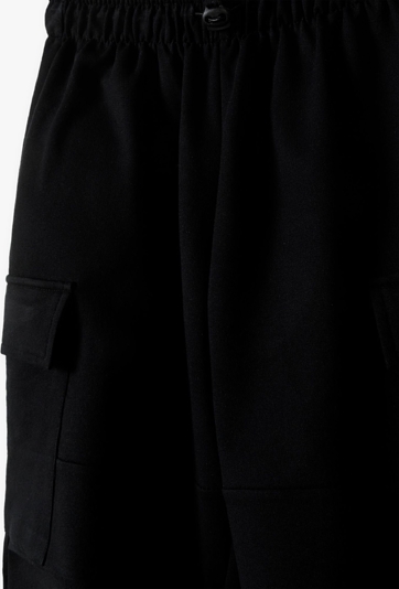 Czarne spodnie dresowe - bojówki