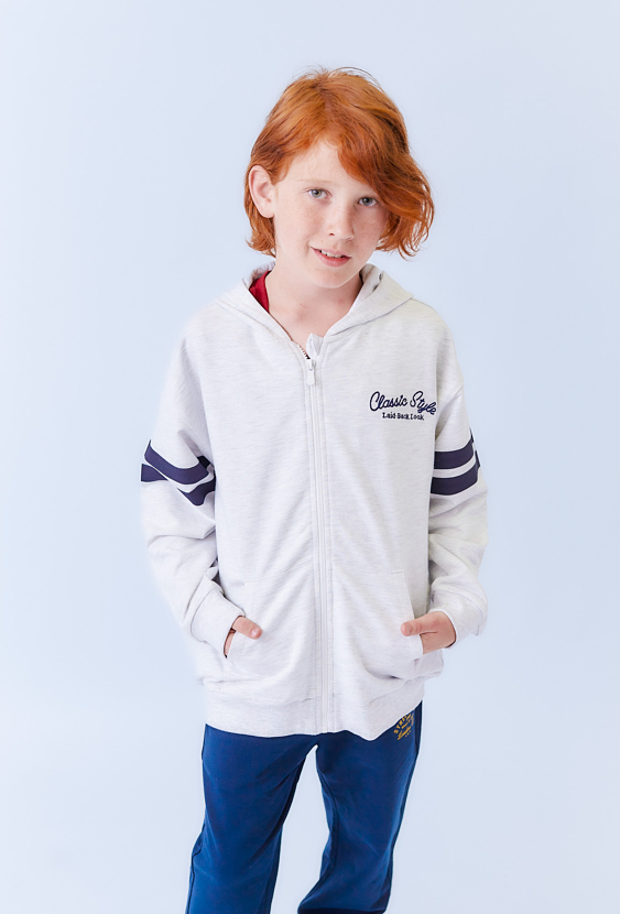 Bluza chłopięca szara z kapturem, haftem i nadrukiem