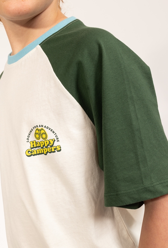 Biały t-shirt chłopięcy raglan “Happy Campers”