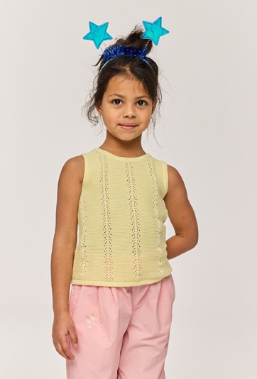 Bluzka swetrowa na ramiączka – ażurowa