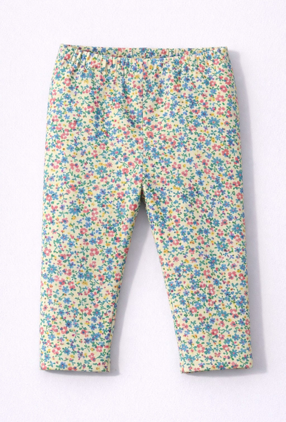 Legginsy niemowlęce w kwiatki – elastyczne i wygodne