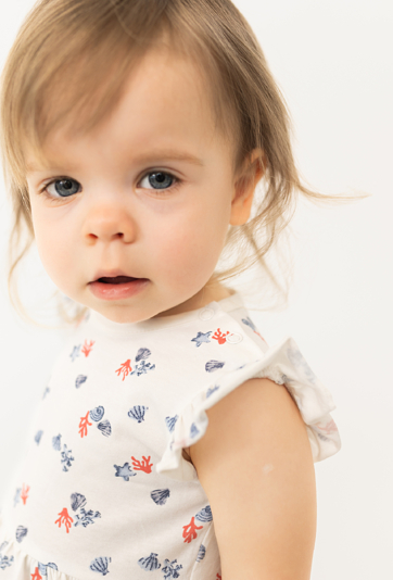 Body z doszytą spódniczką dla niemowląt – muszelki i koralowce