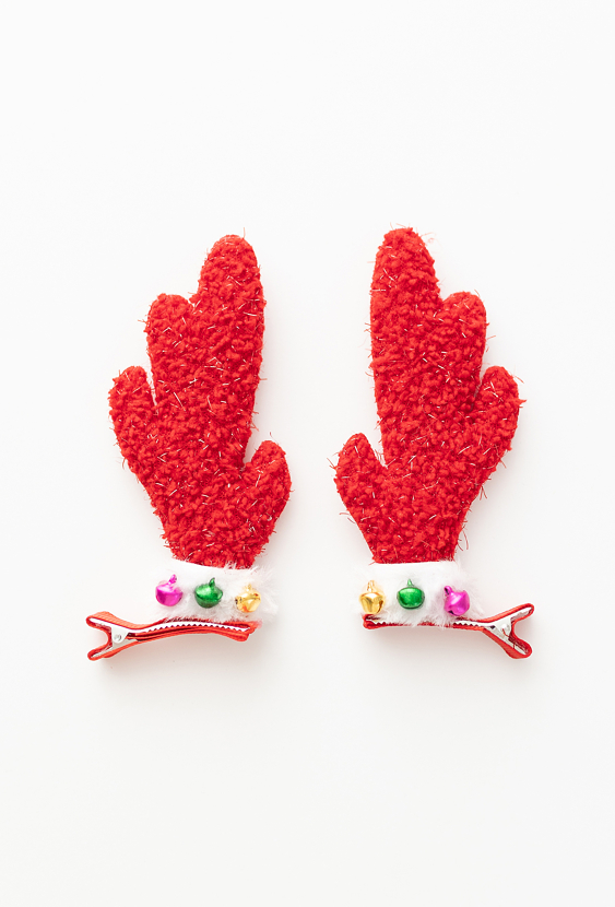 Zestaw świątecznych spinek – czerwone rękawiczki z dzwoneczkami