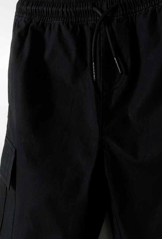 Szorty 3/4 dla chłopca – spodenki cargo z kieszeniami